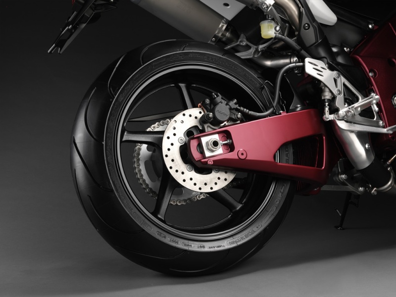 IMAGE(<a href="http://i64.servimg.com/u/f64/13/04/48/04/yamaha11.jpg" rel="nofollow">http://i64.servimg.com/u/f64/13/04/48/04/yamaha11.jpg</a>)